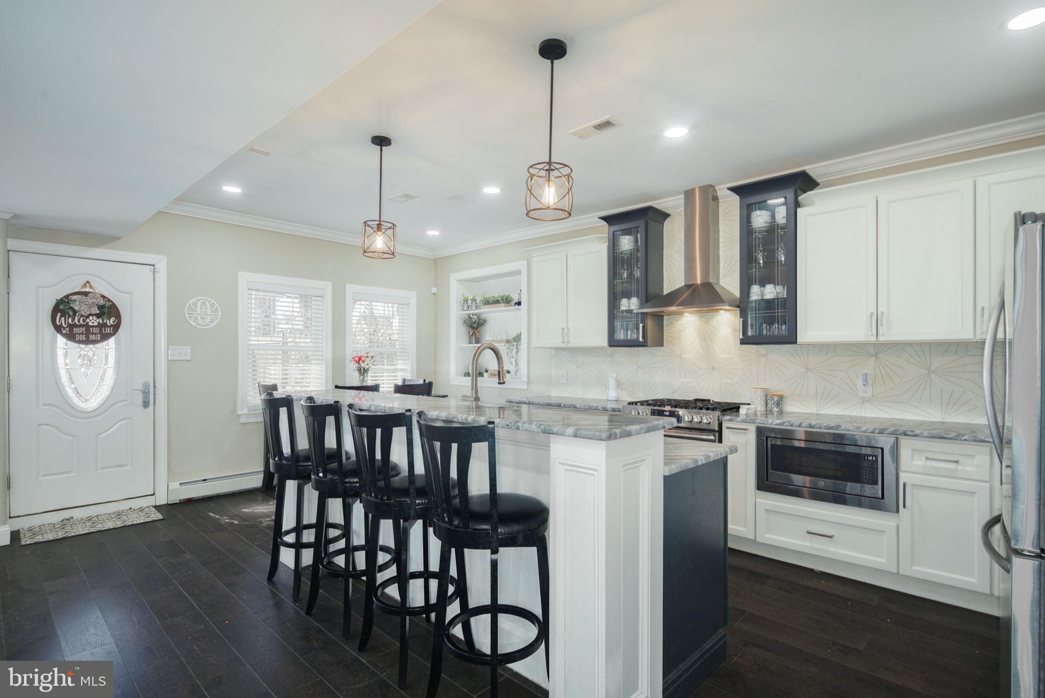 13030 Proctor Road Philadelphia, PA 19116 - Photo 4 of 35