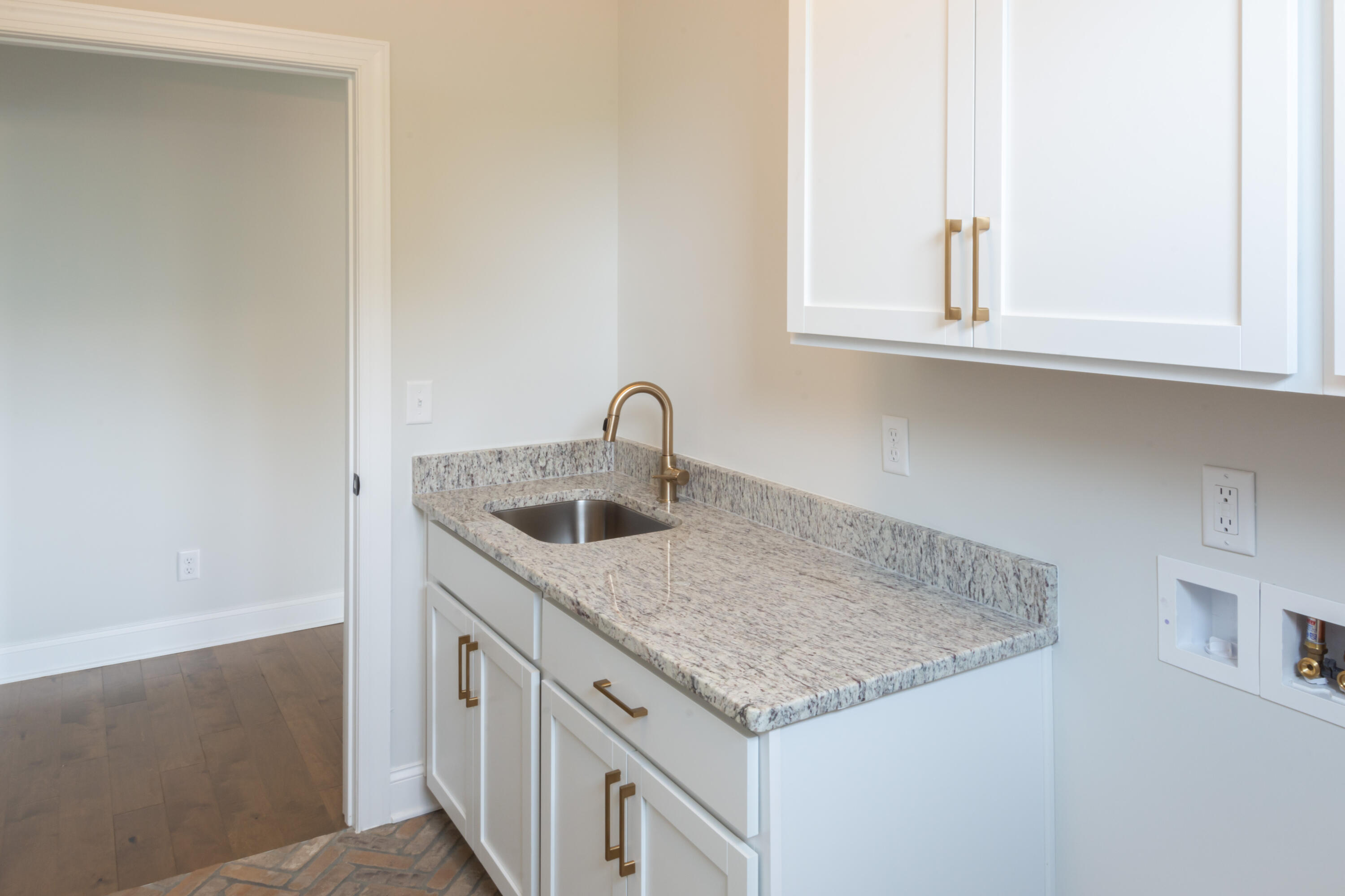 9620 Mayfly Road, Unit 6 Ooltewah, TN 37363 - Photo 30 of 39 Peyton Home Plan - Stock Images31