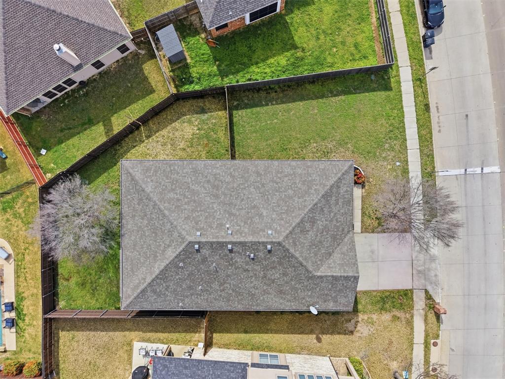 10986 Hawks Landing Road Fort Worth, TX 76052 - Photo 11 of 39