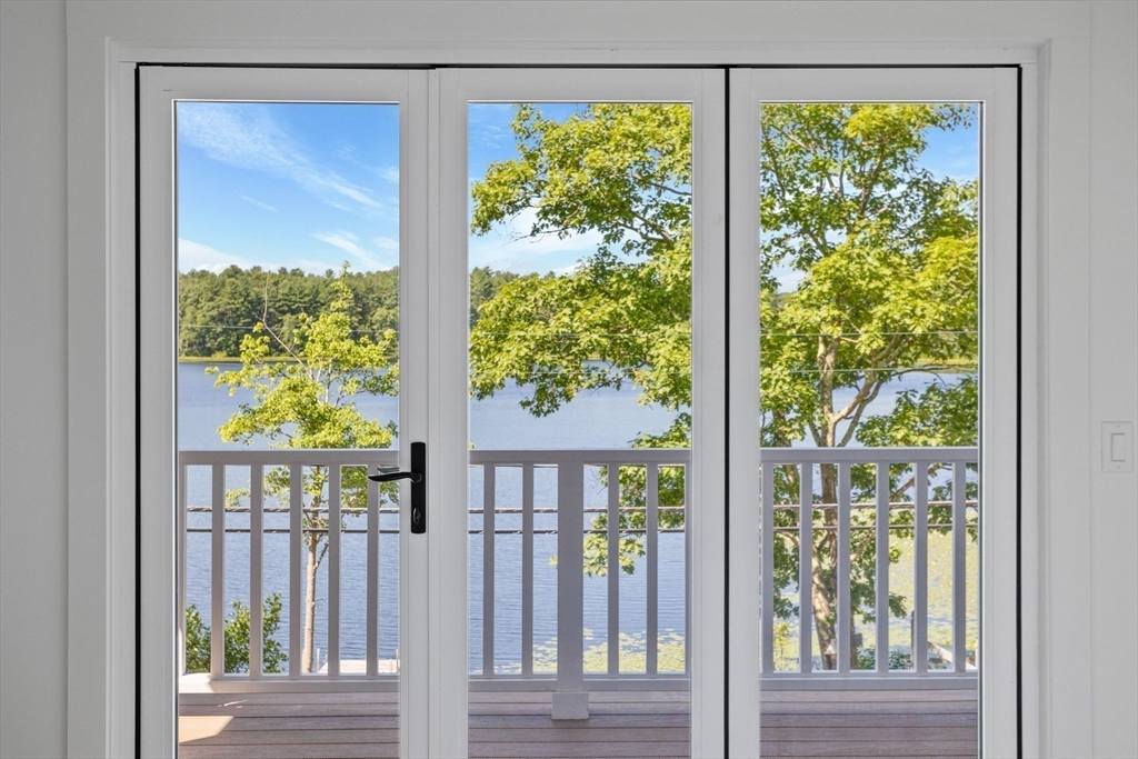 35 Keyes Road Westford, MA 01886 - Photo 22 of 37