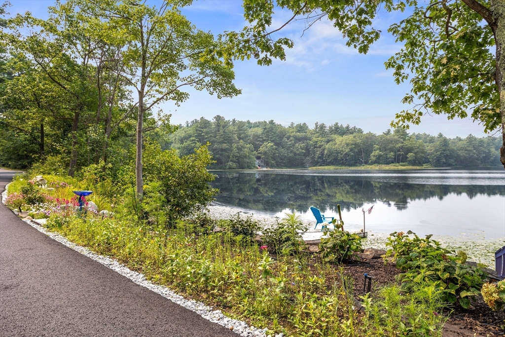 35 Keyes Road Westford, MA 01886 - Photo 35 of 37