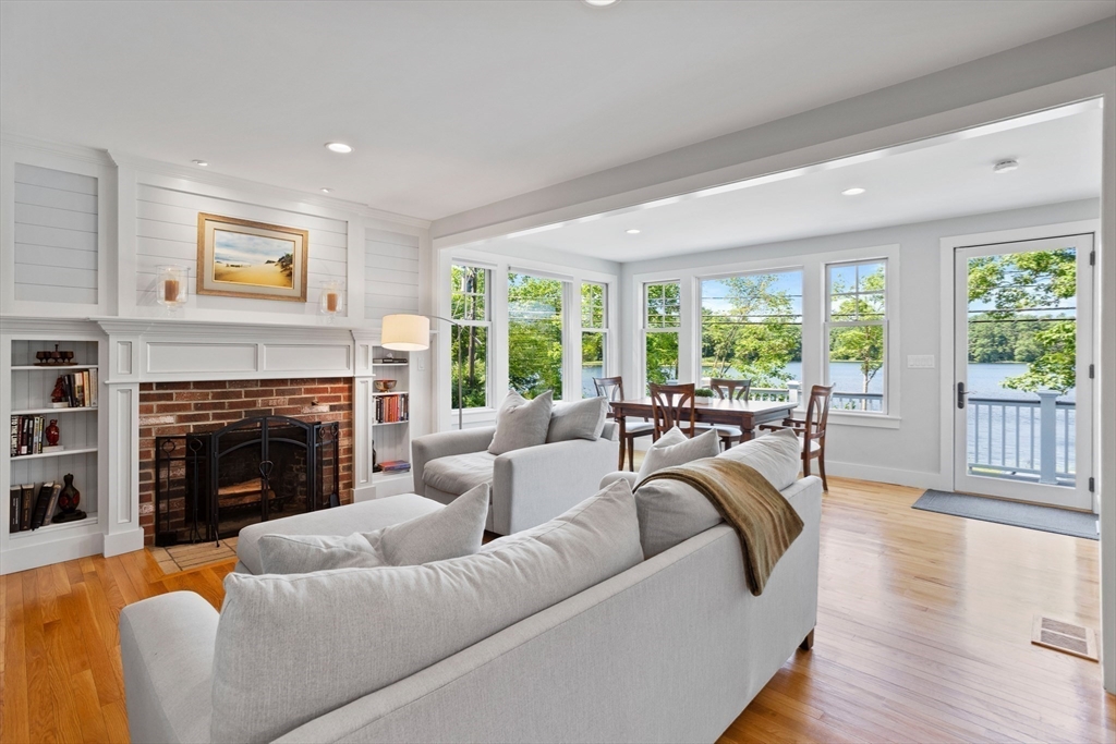 35 Keyes Road Westford, MA 01886 - Photo 5 of 37