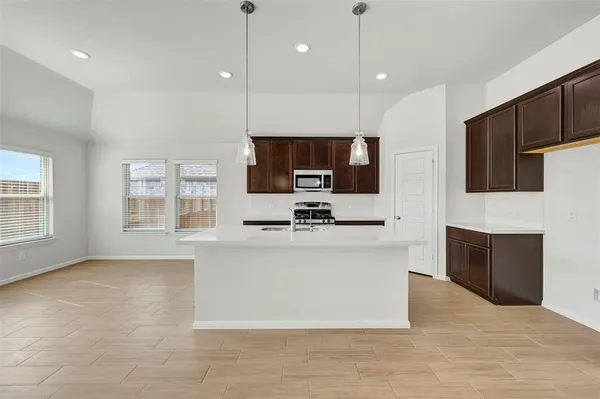 $329,990 | 764 Grand Dl Drive, Lavon, TX 75166