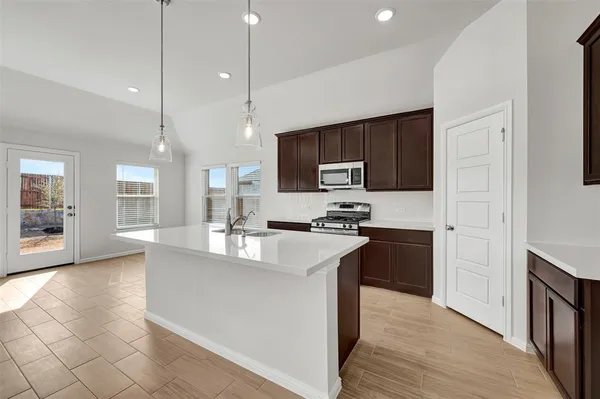 $329,990 | 764 Grand Dl Drive, Lavon, TX 75166