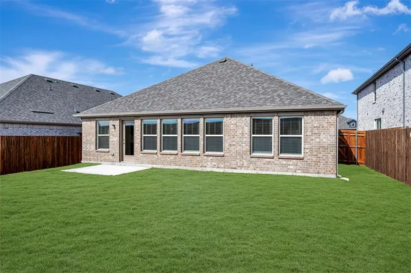 $329,990 | 764 Grand Dl Drive, Lavon, TX 75166