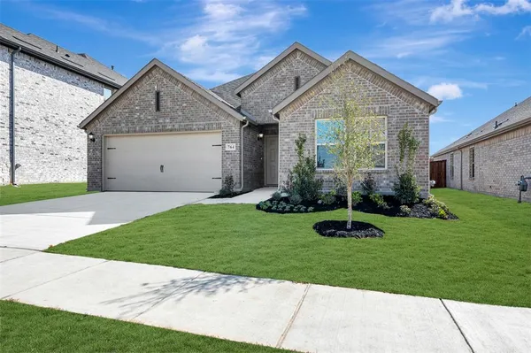 $329,990 | 764 Grand Dl Drive, Lavon, TX 75166