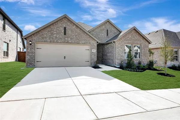 $329,990 | 764 Grand Dl Drive, Lavon, TX 75166