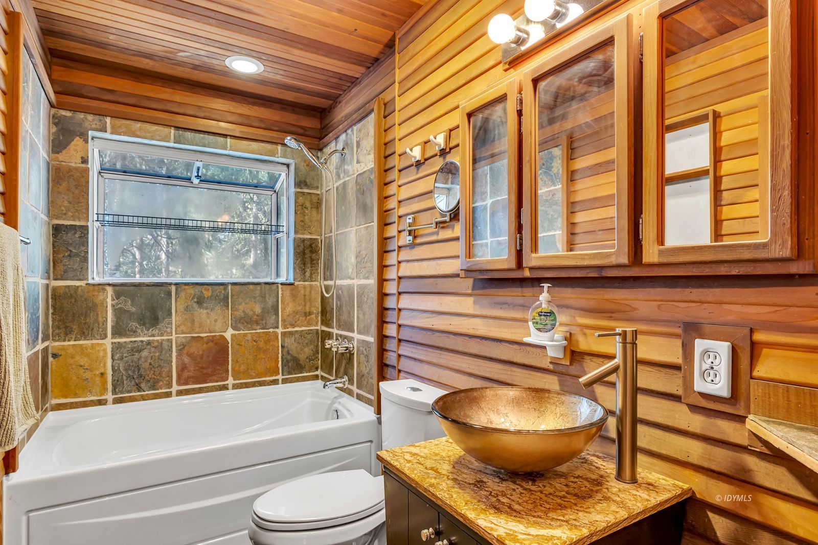 24941 Pine Cove Road Idyllwild, CA 92549 - Photo 16 of 47 Untitled