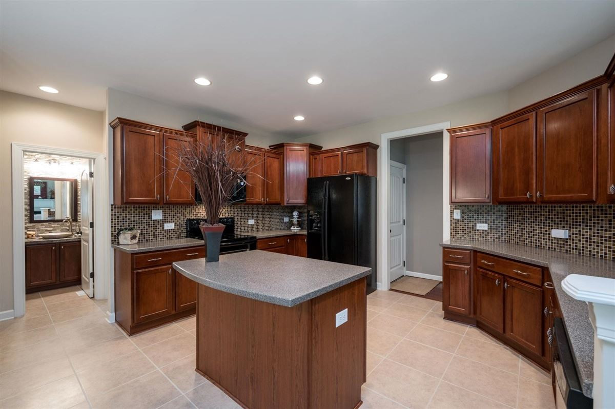 1004 Bianco Drive Raleigh, NC 27607 - Photo 8 of 30 Photo 8