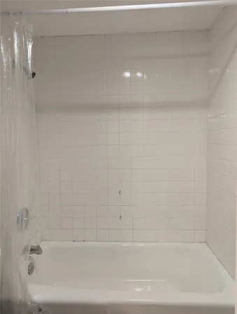 $1,300 | 7520 Hornwood Drive, Unit 402, Houston, TX 77036