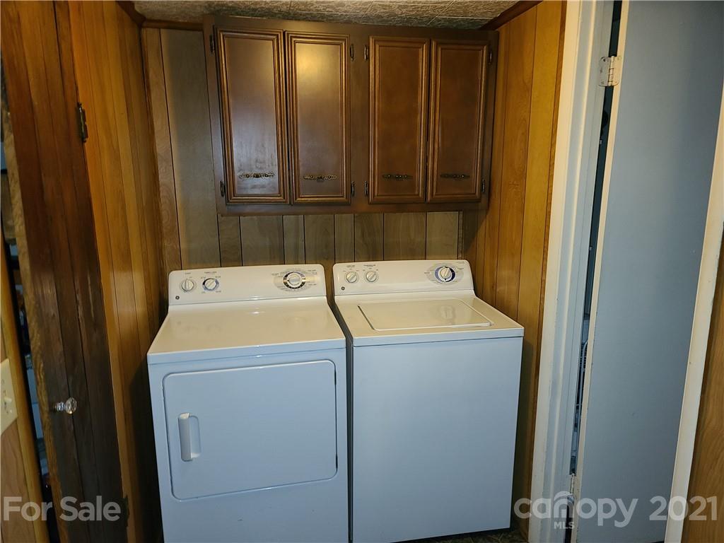 2680 Polk County Line Road Rutherfordton, NC 28139 - Photo 16 of 38 a utility room with dryer and washer