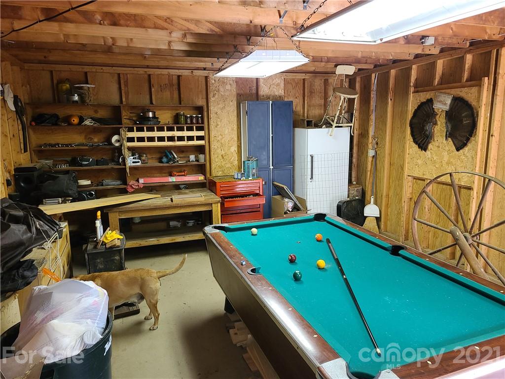 2680 Polk County Line Road Rutherfordton, NC 28139 - Photo 22 of 38 a room with musical instruments