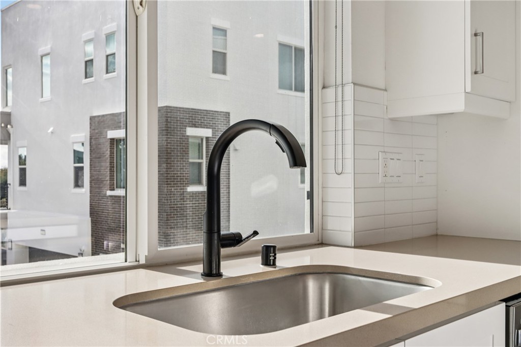 170 Fable Irvine, CA 92618 - Photo 14 of 27 a close view of a sink and tap