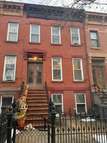 $2,695 | 732 Hancock Street, Unit 2 | Bedford-Stuyvesant