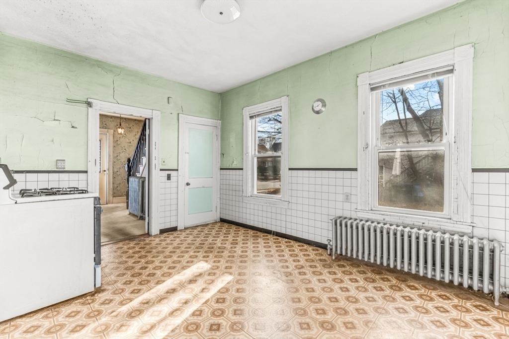 38 Spring Street Medford, MA 02155 - Photo 12 of 38 Gallery Image 12