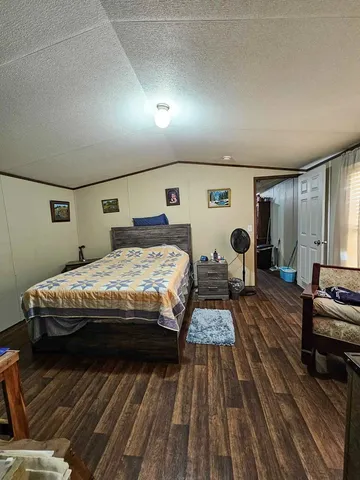 $155,000 | 301 Anderson County Road 1370, Palestine, TX 75801