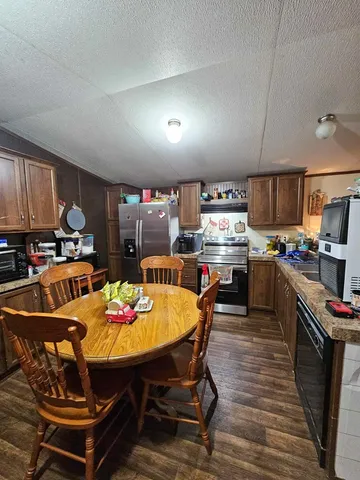 $155,000 | 301 Anderson County Road 1370, Palestine, TX 75801