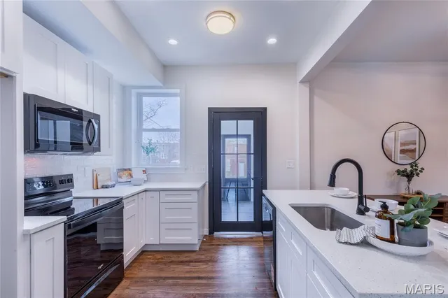 $395,000 | 3971 Juniata Street, St. Louis, MO 63116
