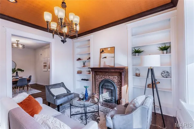 $395,000 | 3971 Juniata Street, St. Louis, MO 63116