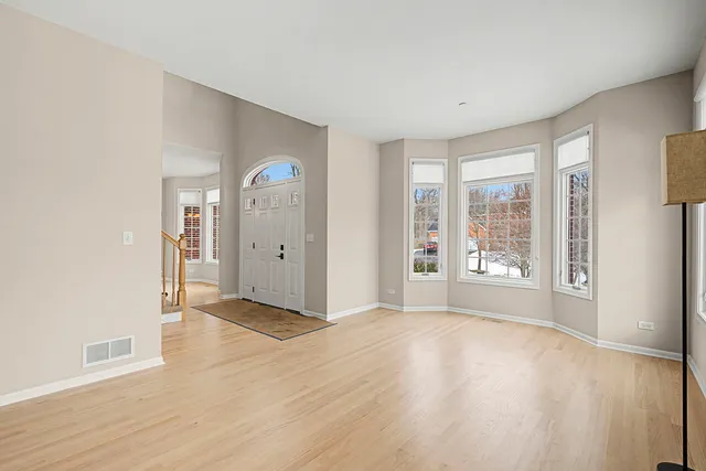 $599,900 | 5657 Angouleme Lane, Hoffman Estates, IL 60192