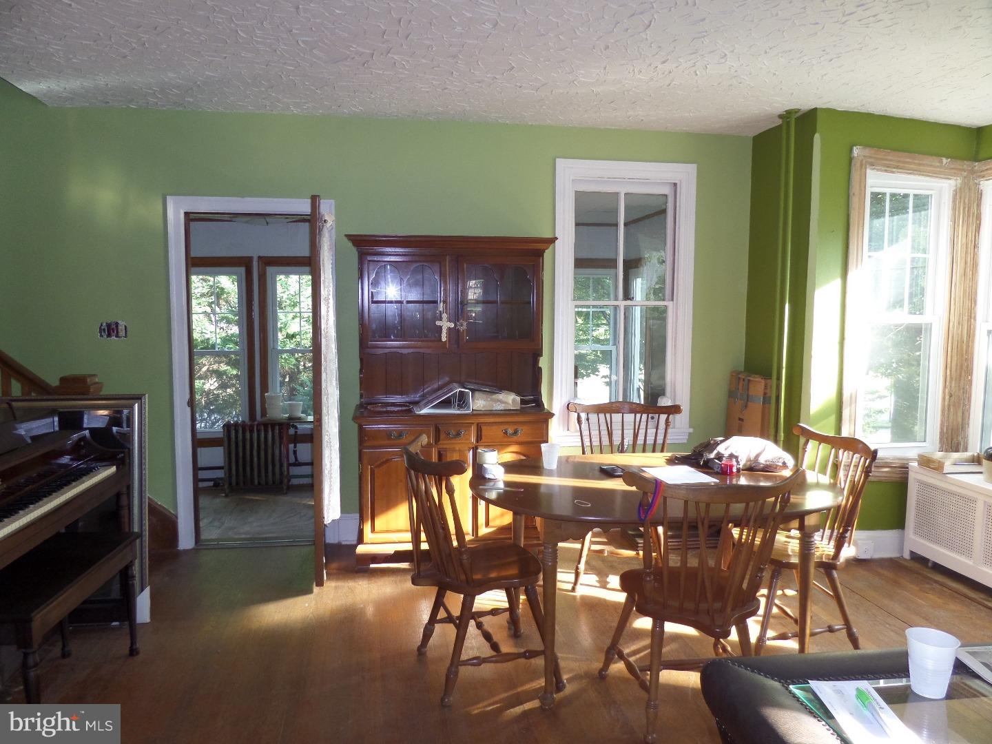 236 Sylvan Avenue Rutledge, PA 19070 - Photo 15 of 24 Dining Room