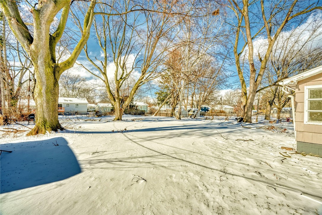 883 Brown Road Irondequoit, NY 14622 - Photo 39 of 41