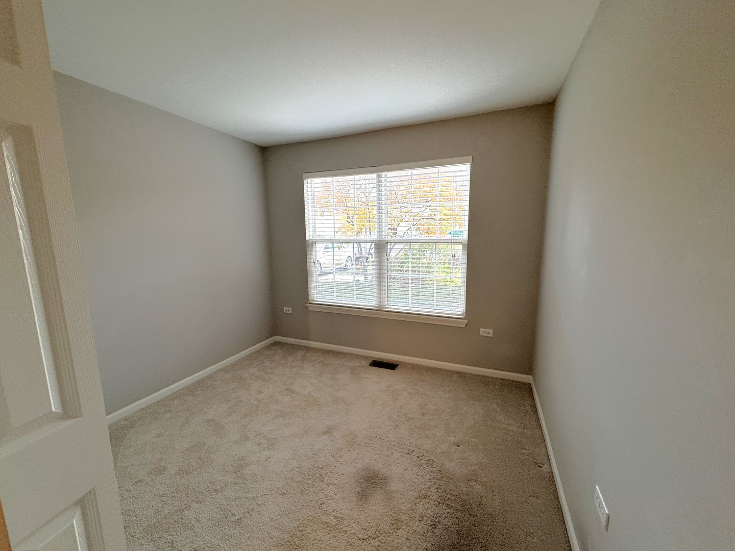 1978 Gary Court, Unit B Schaumburg, IL 60193 - Photo 13 of 18