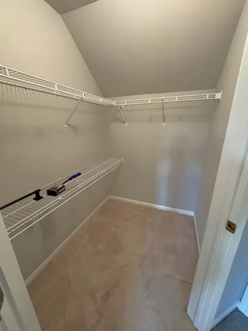 $2,400 | 1978 Gary Court, Unit B, Schaumburg, IL 60193