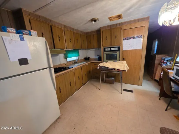 $10,000 | 900 South Idaho Road, Unit 9, Apache Junction, AZ 85119