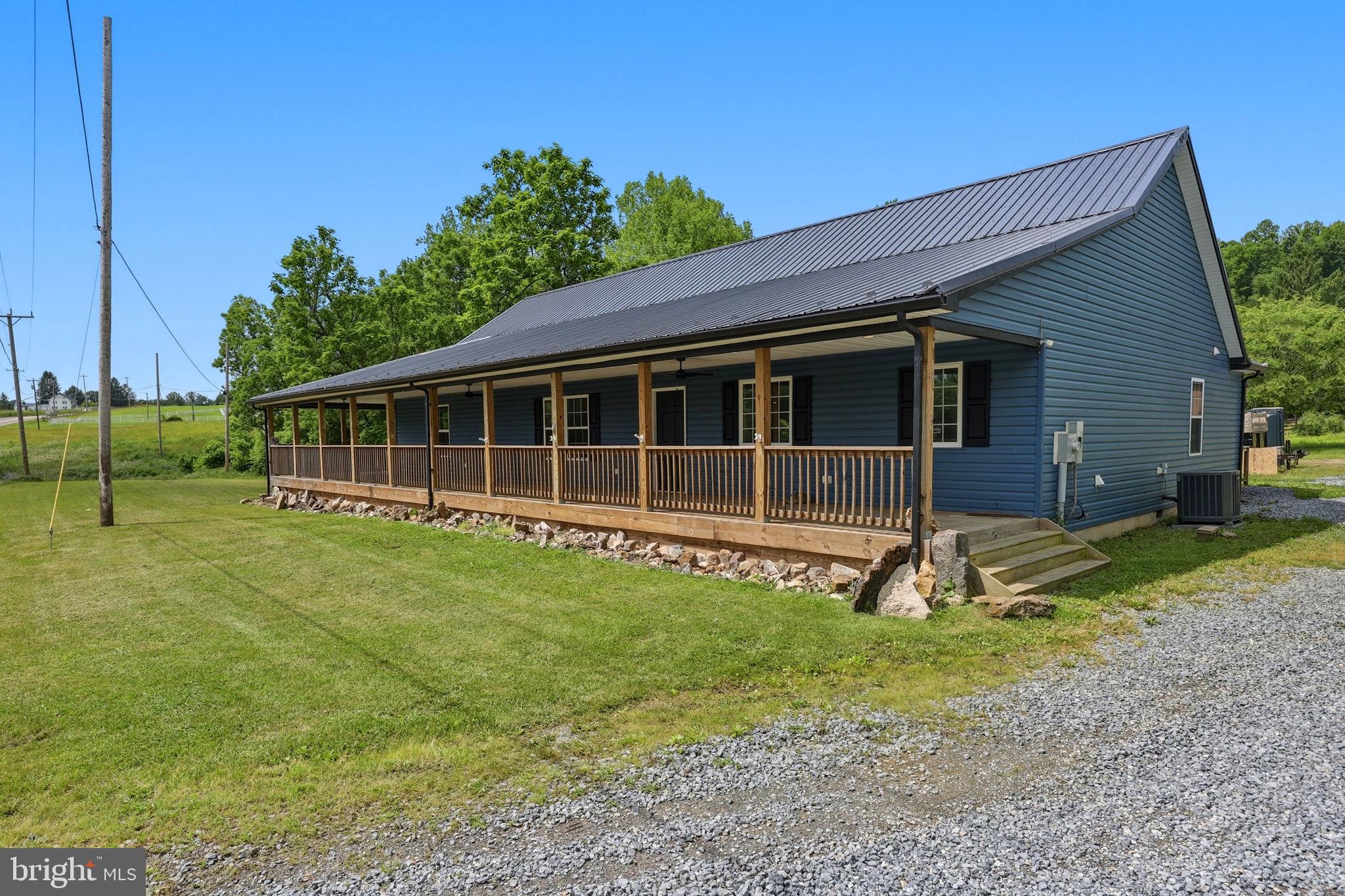 8757 Hedgesville Road Hedgesville, WV 25427 - Photo 4 of 40