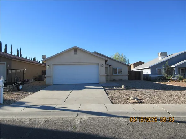$1,325 | 2820 Wikieup Avenue, Kingman, AZ 86401