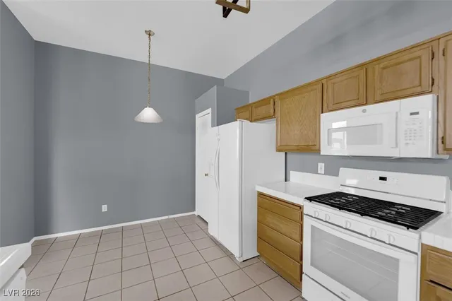 $2,045 | 752 Camino La Paz, Henderson, NV 89012