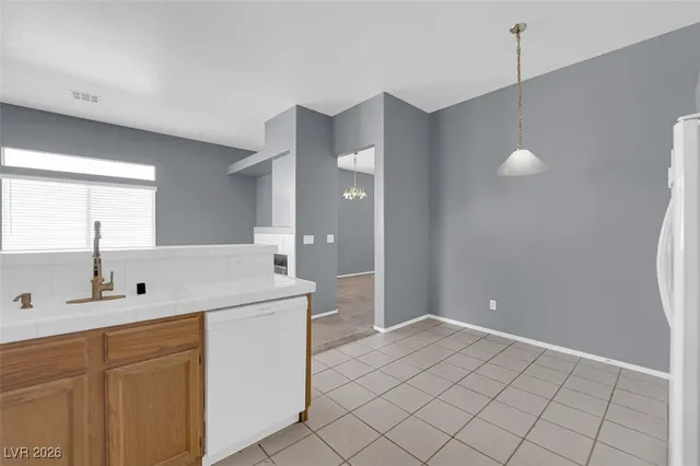 $2,045 | 752 Camino La Paz, Henderson, NV 89012