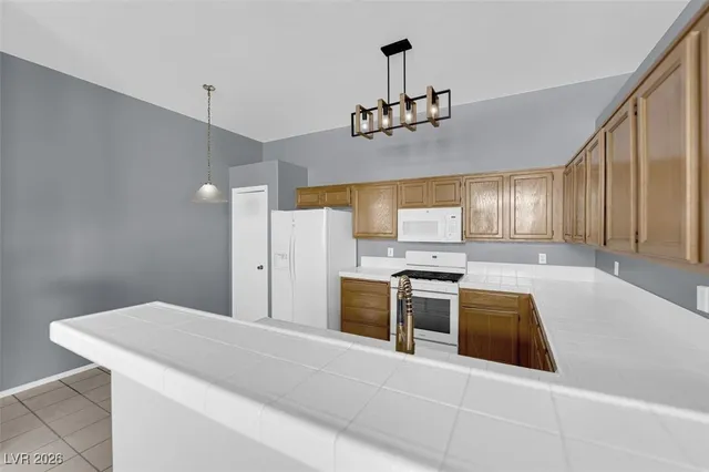 $2,045 | 752 Camino La Paz, Henderson, NV 89012