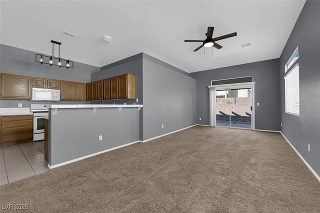 $2,045 | 752 Camino La Paz, Henderson, NV 89012