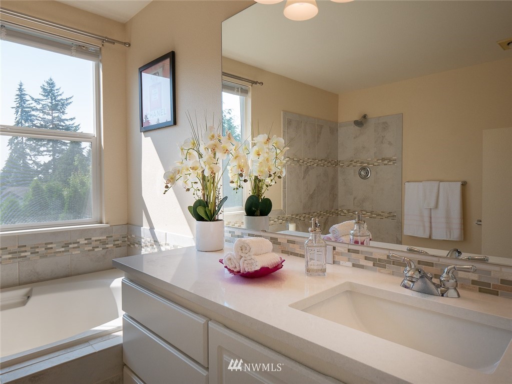 4011 Northeast 18th Street Renton, WA 98056 - Photo 20 of 25