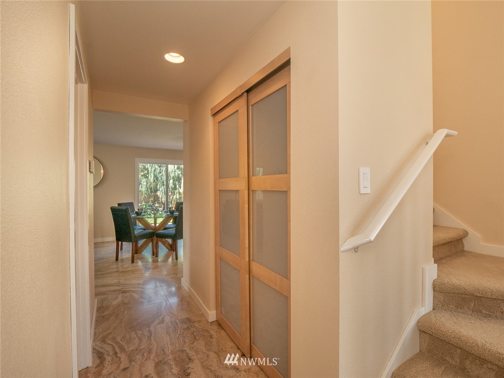4011 Northeast 18th Street Renton, WA 98056 - Photo 6 of 25