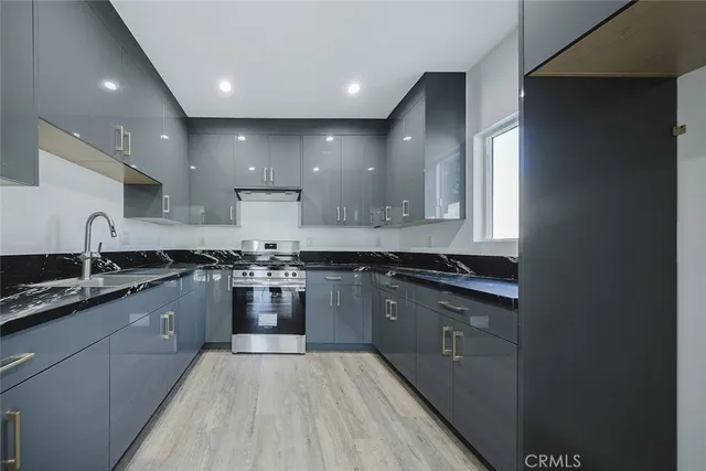 $1,699,000 | 9055 Forbes Avenue, Northridge, CA 91343