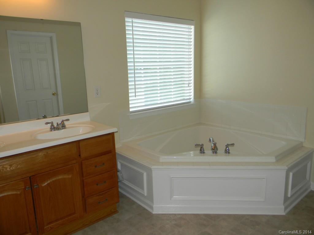 5225 Sunriver Road Gastonia, NC 28054 - Photo 13 of 23