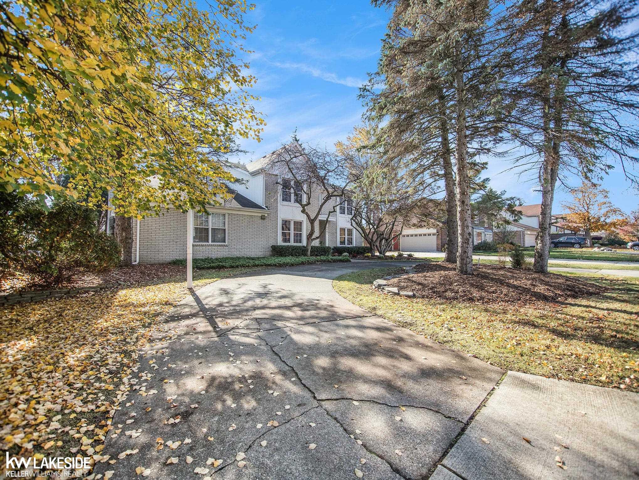 2681 Powderhorn Ridge Road Rochester, MI 48309 - Photo 1 of 46