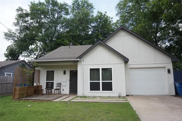 $2,200 | 2811 Morning Avenue, Dallas, TX 75210