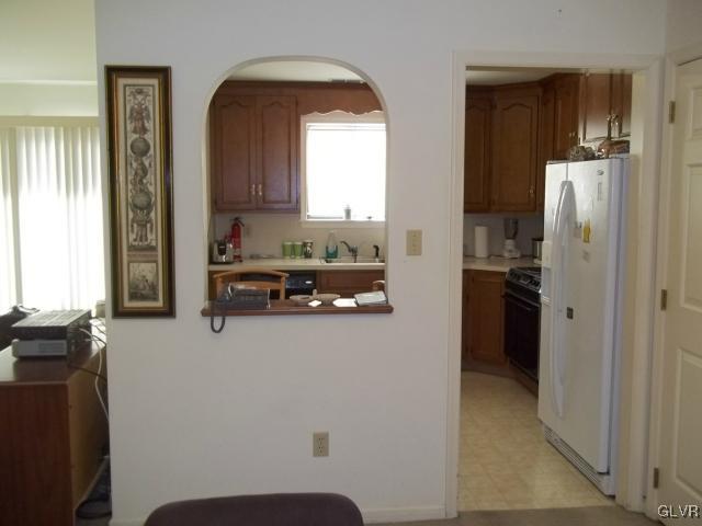 911 Cold Spring Road, Unit 7 Allentown, PA 18103 - Photo 7 of 15 Gallery Image 7