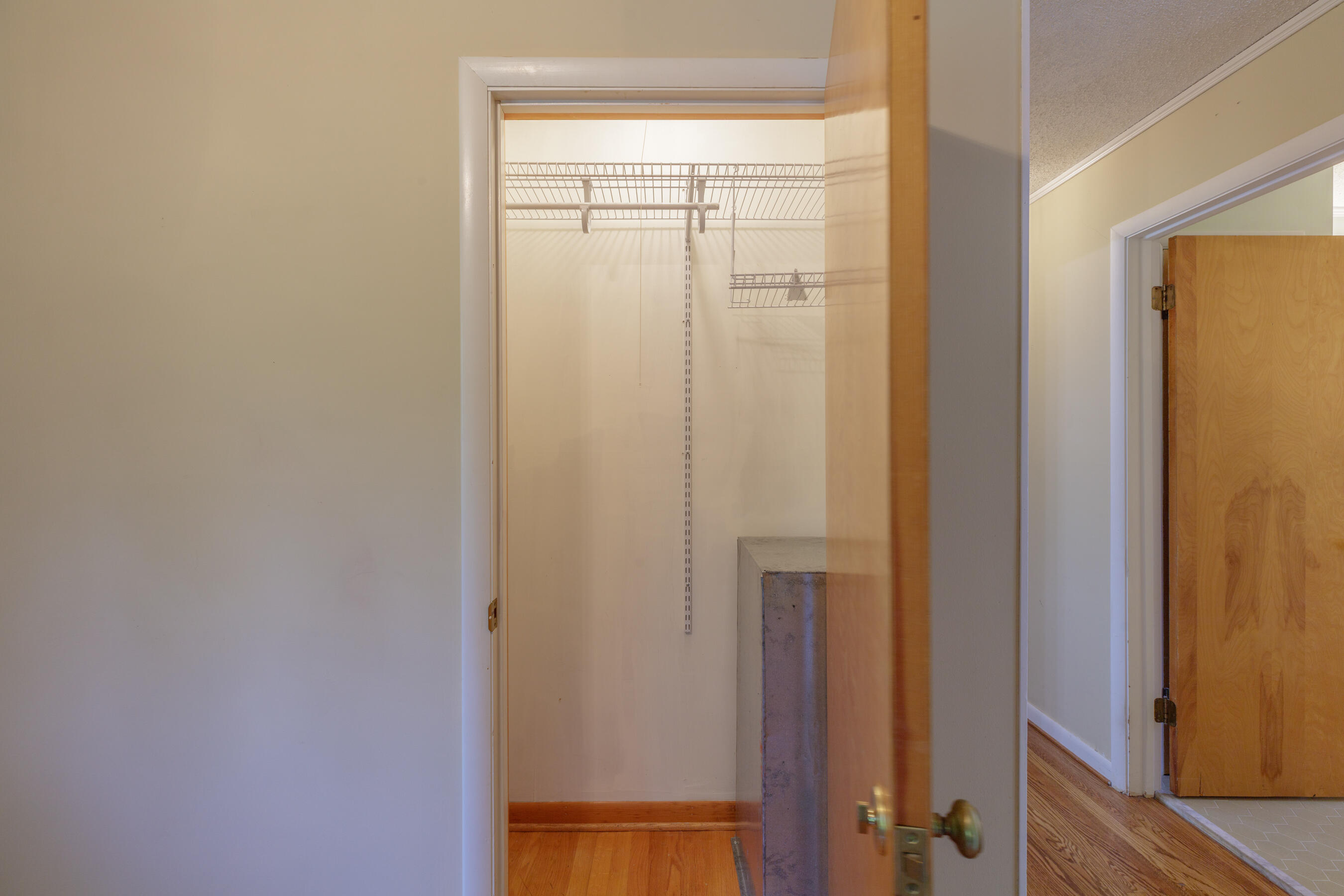 8790 Igou Gap Road Chattanooga, TN 37421 - Photo 21 of 46 Spacious coat closet