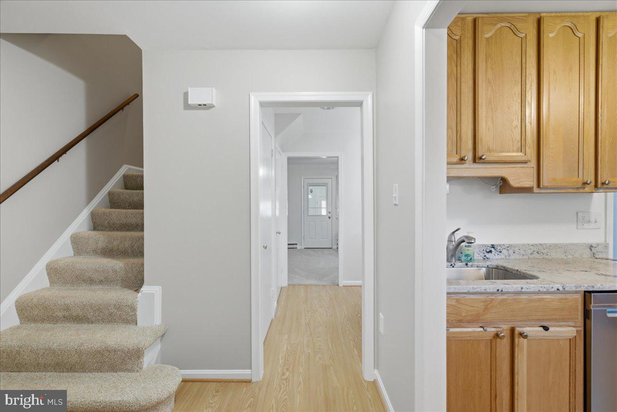 331 Rock Spring Drive Southwest Leesburg, VA 20175 - Photo 14 of 22 Gallery Image 14