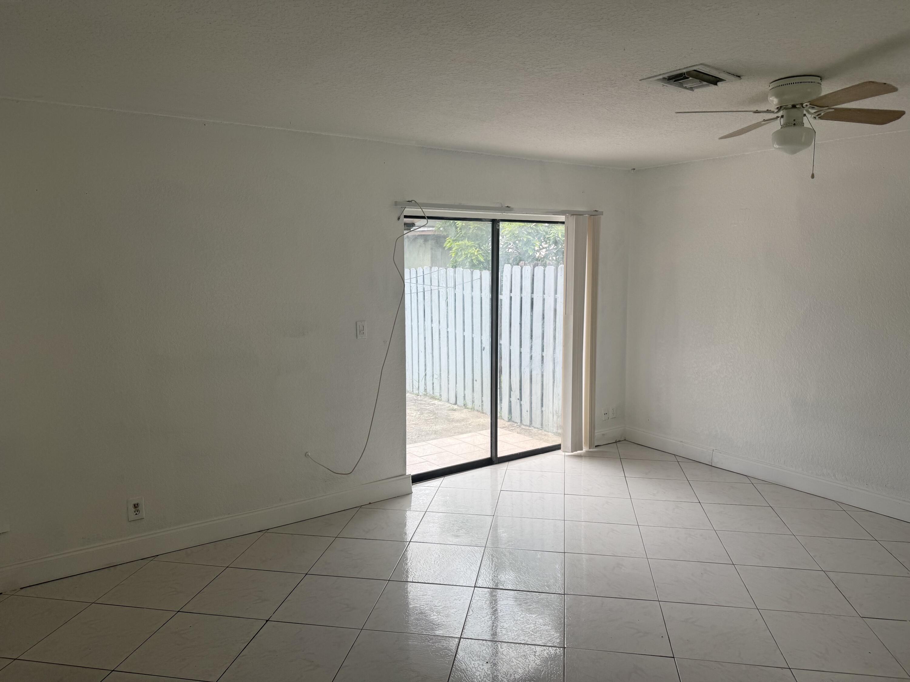 7814 Pembroke Road Miramar, FL 33023 - Photo 11 of 14 IMG_1146
