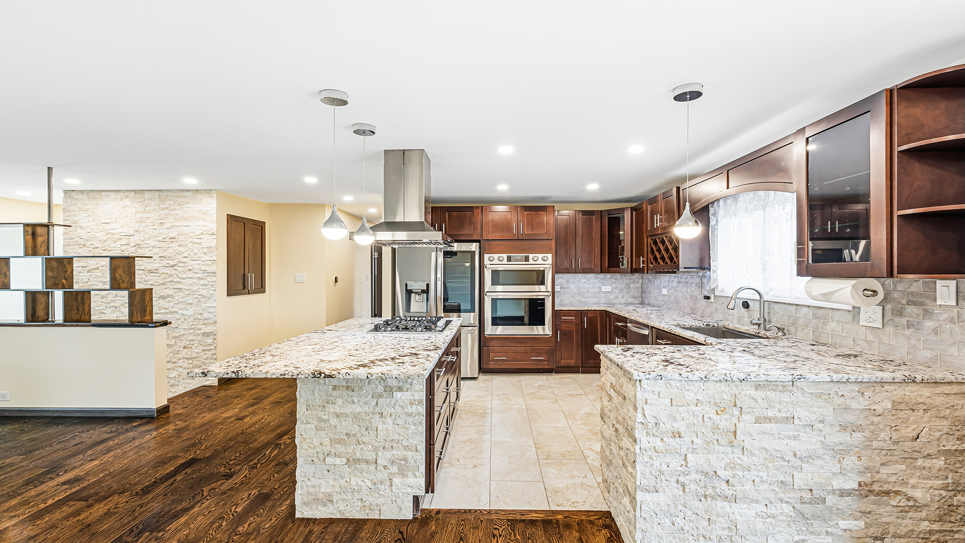 1770 North Newport Road Hoffman Estates, IL 60169 - Photo 13 of 50