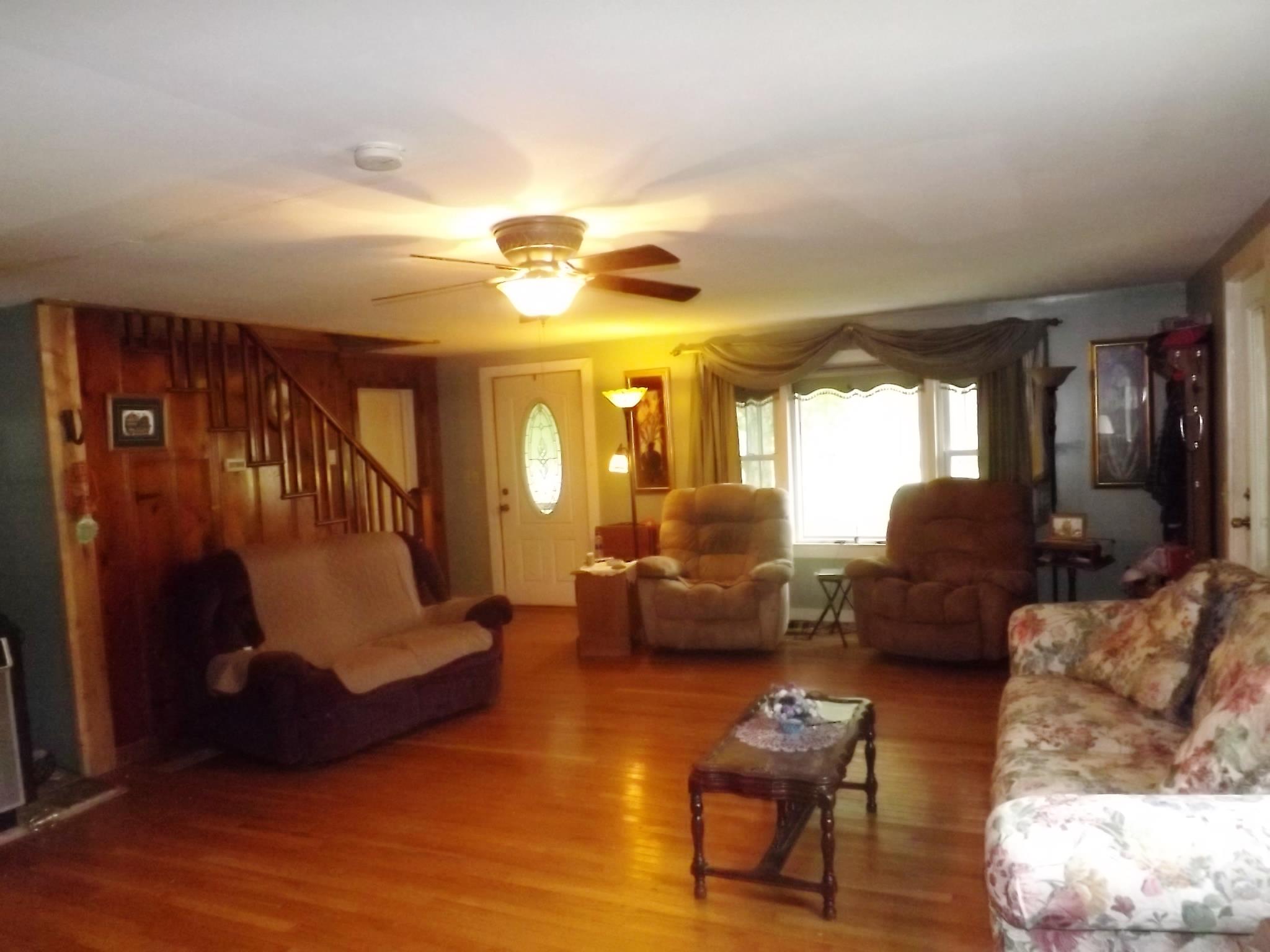 540 Parker Road Manchester, TN 37355 - Photo 14 of 30 a living room with furniture and wooden floor