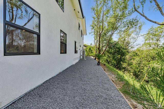 $1,680,000 | 612 Canyon Road, Novato, CA 94947