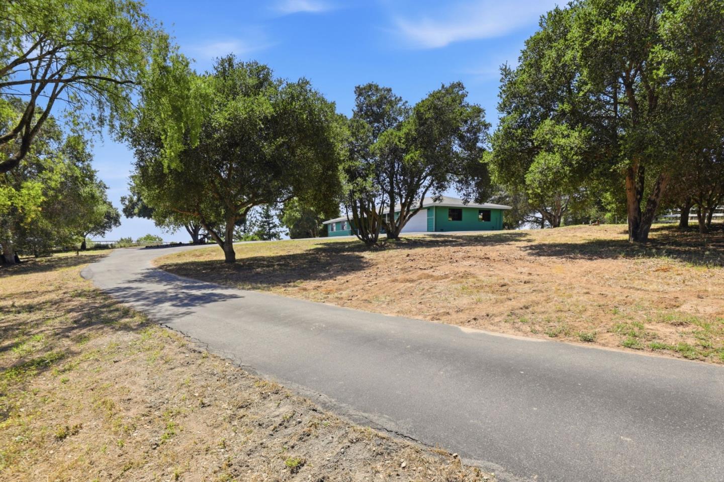 16290 Blackie Road Salinas, CA 93907 - Photo 4 of 50