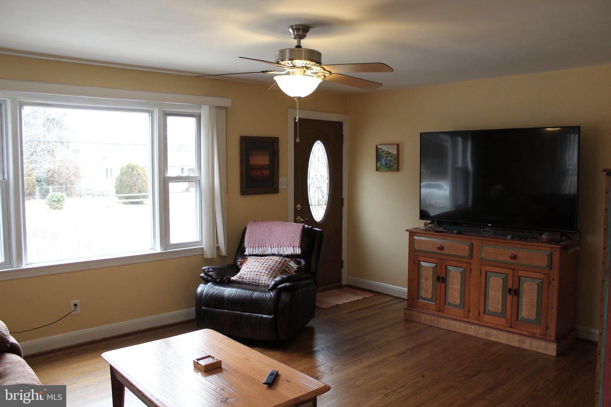 1209 Meadow View Road Pasadena, MD 21122 - Photo 15 of 95 Gallery Image 15